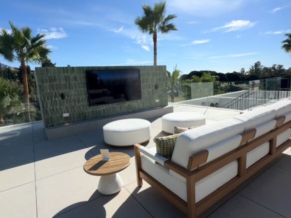 Reduced – For sale – Spectacular  new frontline golf villa! 🏌️‍♂️🏖️ Nueva Andalucia -Marbella