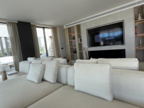 Reduced – For sale – Spectacular  new frontline golf villa! 🏌️‍♂️🏖️ Nueva Andalucia -Marbella