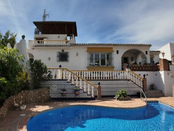 SOLD 🏡 Detached Villa in Nueva Andalucía – Excellent views 