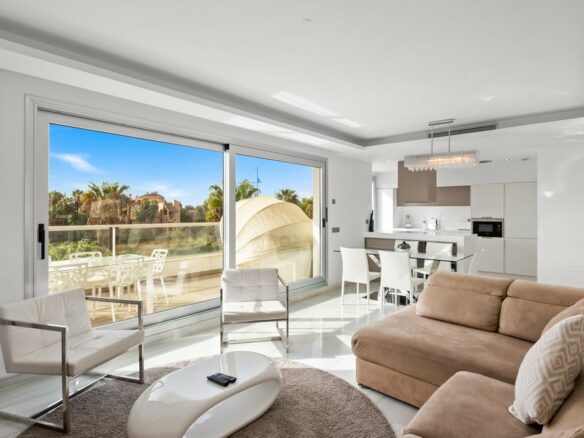 🏡 SOLD: Modern 3B Penthouse with Stunning Views 🌅  📍 Jade Beach, San Pedro
