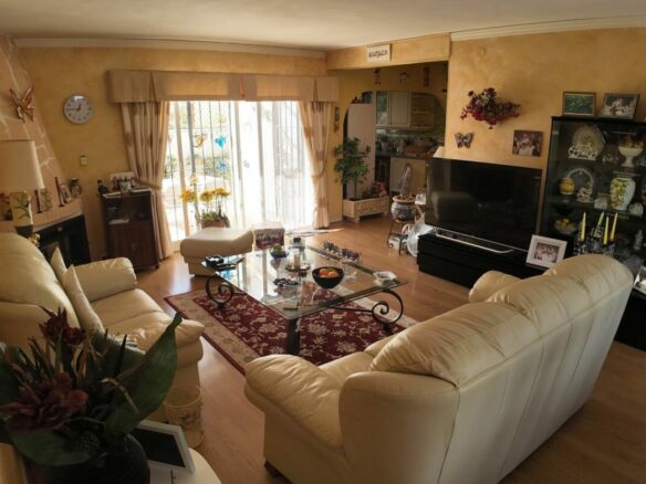 SOLD 🏡 Detached Villa in Nueva Andalucía – Excellent views 