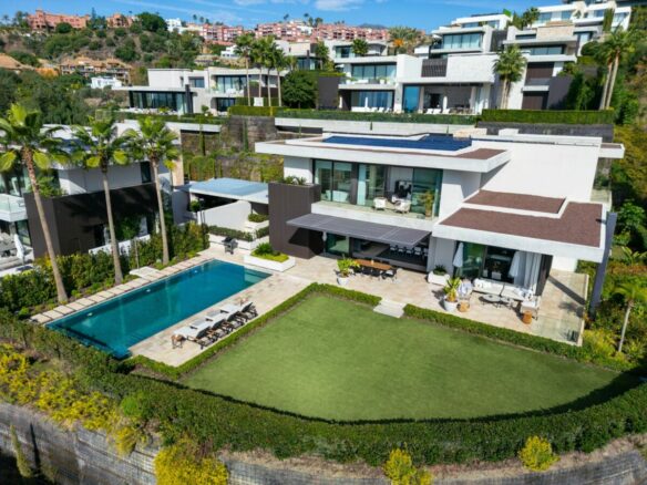 For sale 🌟La Quinta –  STUNNING  MODERN VILLA WITH PANORAMIC VIEWS 🌟 GATED