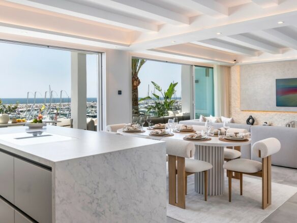 For Sale: Puerto Banús Penthouse 🌅 Bright & Spacious Frontline Duplex with Panoramic Marina Views 🌊