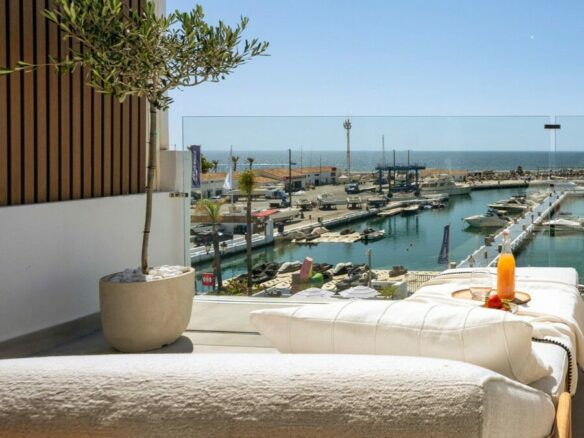 For Sale: Puerto Banús Penthouse 🌅 Bright & Spacious Frontline Duplex with Panoramic Marina Views 🌊