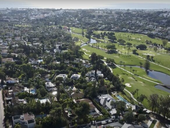 For Sale Luxury homes 🏌️‍♂️La Cerquilla ⛳Los Belvederes, Los Arrayanes 🏌️‍♂️ Las Brisas Golf & 🌳 Parcelas del Golf🌟 Prime Locations in Marbella ✨