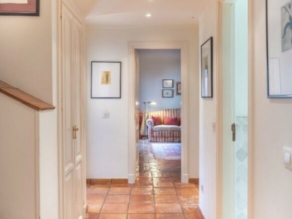 For sale ✨ Nueva Andalucia  3-Bedroom Duplex Penthouse in the Highly Desirable Las Alamandas ✨