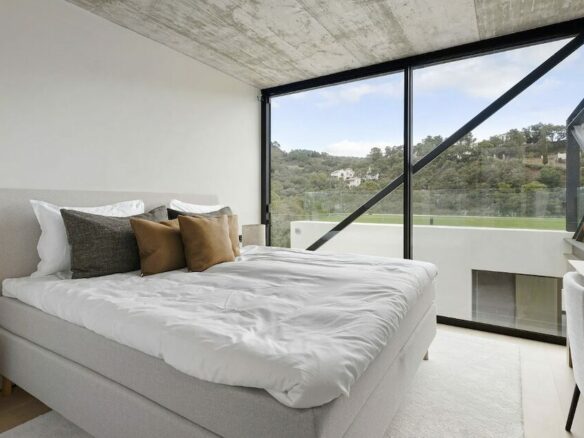 SOLD 🏡 Modern Villa in El Madroñal, Benahavis – An architectural masterpiece!