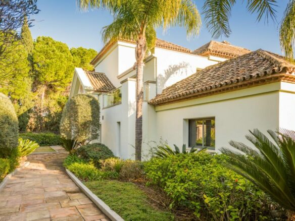 🌟 Stunning Villa with Panoramic Sea Views for Sale 🌊🏖️ | Marbella Golden Mile 🌟