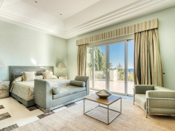 🌟 Stunning Villa with Panoramic Sea Views for Sale 🌊🏖️ | Marbella Golden Mile 🌟