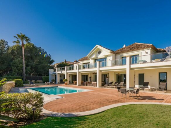 🌟 Stunning Villa with Panoramic Sea Views for Sale 🌊🏖️ | Marbella Golden Mile 🌟