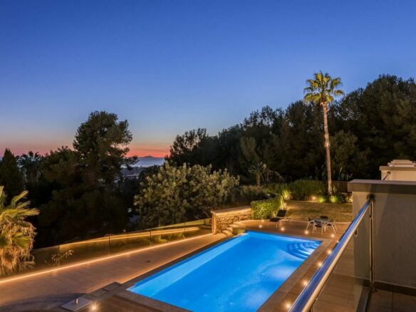 🌟 Stunning Villa with Panoramic Sea Views for Sale 🌊🏖️ | Marbella Golden Mile 🌟