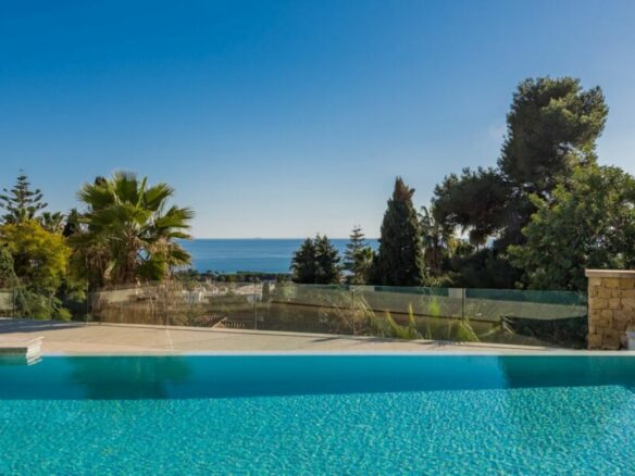 🌟 Stunning Villa with Panoramic Sea Views for Sale 🌊🏖️ | Marbella Golden Mile 🌟