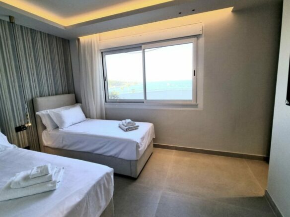 For sale 🏝️ Golden Mile – Exclusive 3B Duplex Penthouse on the Beachfront 🏖️