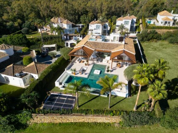  For Sale 🏠🌴Nueva Andalucía  villa – Masterpiece of Mediterranean elegance