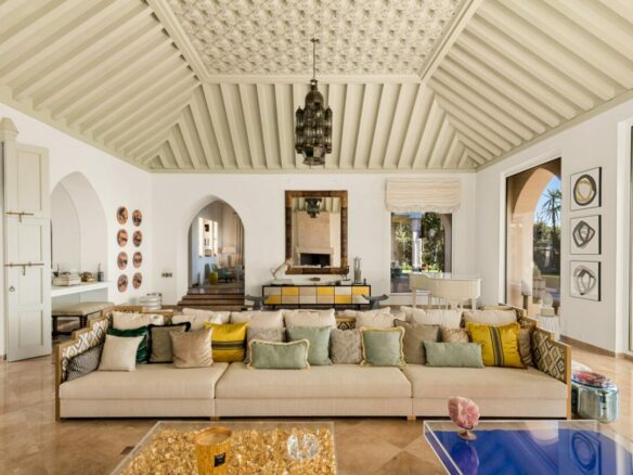For Rent | Beachfront Mansion 🌊🏛️ | 15 Bedrooms | Marbella – The Golden Mile 🌴✨