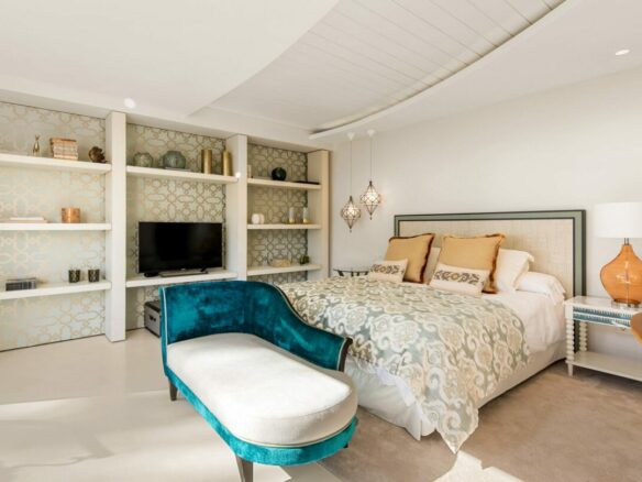 For Rent | Beachfront Mansion 🌊🏛️ | 15 Bedrooms | Marbella – The Golden Mile 🌴✨
