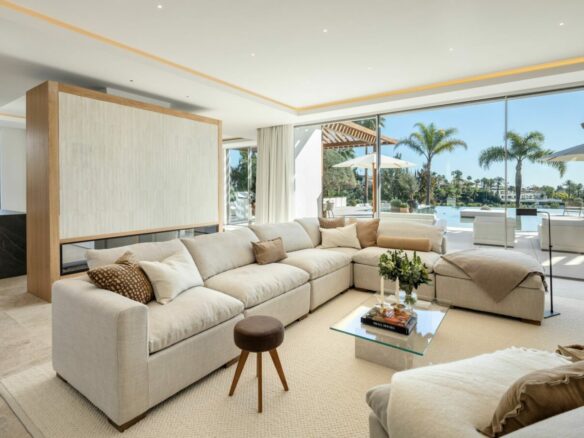  For Sale 🏠🌴Nueva Andalucía  villa – Masterpiece of Mediterranean elegance