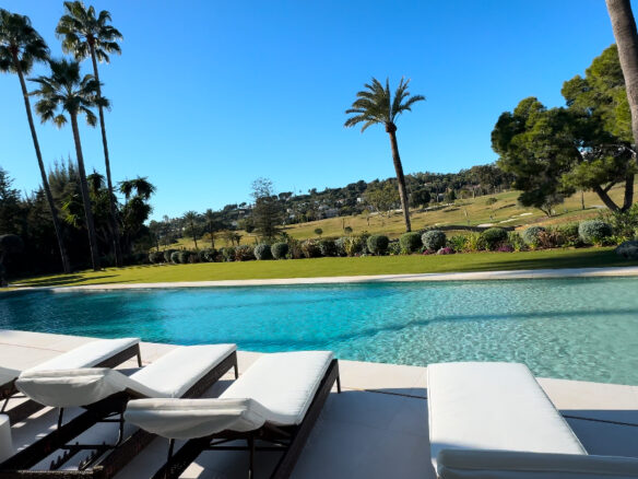 For sale – Nueva Andalucia – Turnkey Mansion 🌟  ⛳ 1st Line Golf 🏌️‍♂️ ✨ 5-Star Qualities