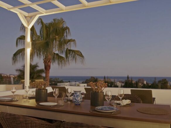 For sale ✨ Modern Villa in Marbella’s Golden Mile ✨🏡 Gated