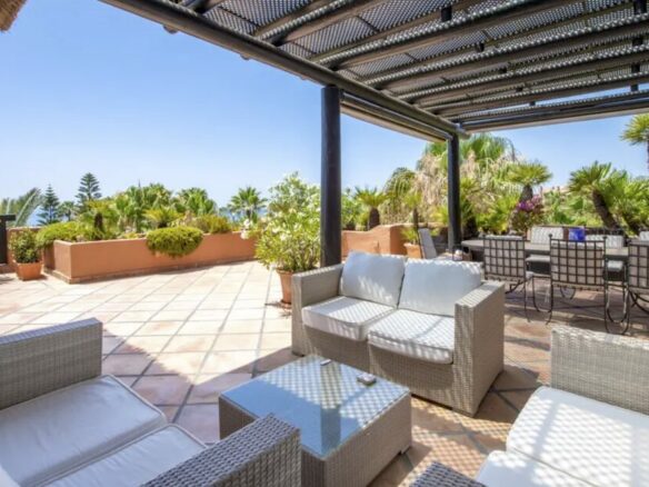 For Sale  – Penthouse at Kempinski Hotel 🌊✨ 713m2 – Perfect Sea Views