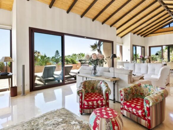 For Sale  – Penthouse at Kempinski Hotel 🌊✨ 713m2 – Perfect Sea Views
