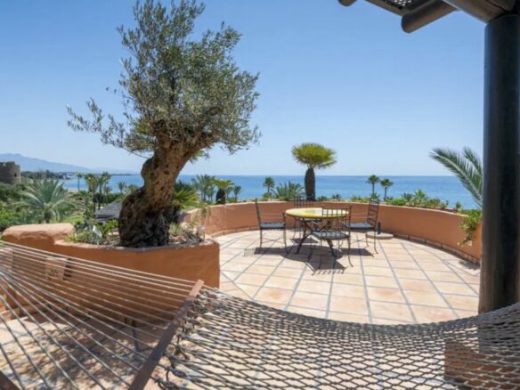 For Sale  – Penthouse at Kempinski Hotel 🌊✨ 713m2 – Perfect Sea Views