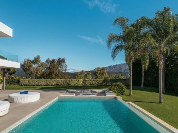 For sale – Elegant Modern Home  with Sea Views 🌊 in El Madronal