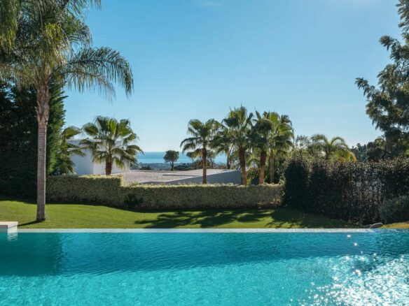 For sale – Elegant Modern Home  with Sea Views 🌊 in El Madronal