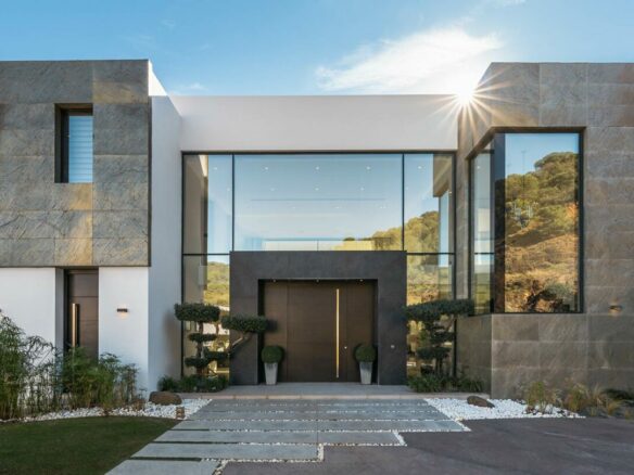 For sale – Elegant Modern Home  with Sea Views 🌊 in El Madronal