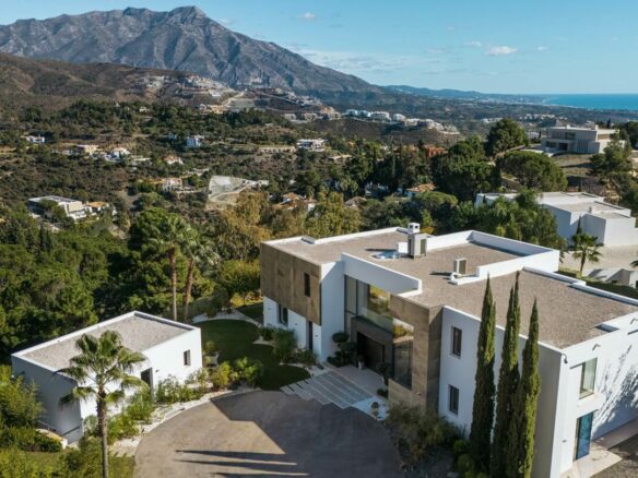 For sale – Elegant Modern Home  with Sea Views 🌊 in El Madronal
