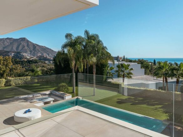 For sale – Elegant Modern Home  with Sea Views 🌊 in El Madronal