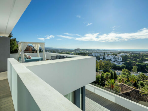 🏡 For Sale: Spectacular Modern Villa in La Quinta, Benahavís 🌅✨ Gated – Sea Views