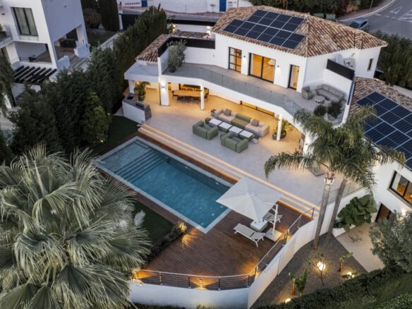For sale 🏡 5B Turnkey  Villa in Nagüeles 🌊✨ Marbella Spain