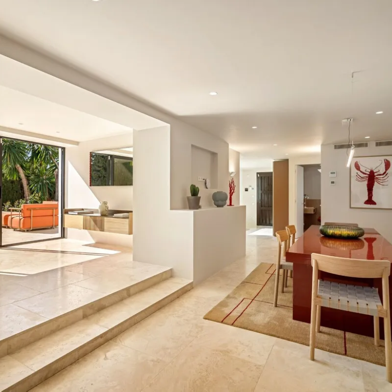 For sale  – Nueva Andalucia – South facing  – 4 bed villa 🏡