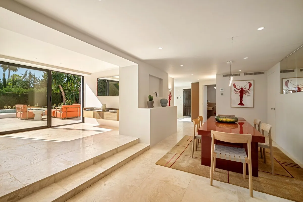 For sale  – Nueva Andalucia – South facing  – 4 bed villa 🏡