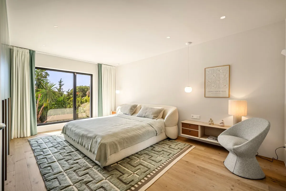 For sale  – Nueva Andalucia – South facing  – 4 bed villa 🏡