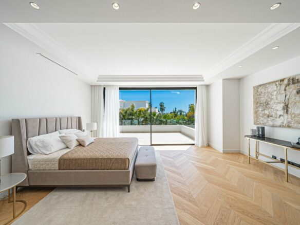 For sale 🏡✨ EXCLUSIVE NEW VILLA near MARBELLA CLUB ✨🏡