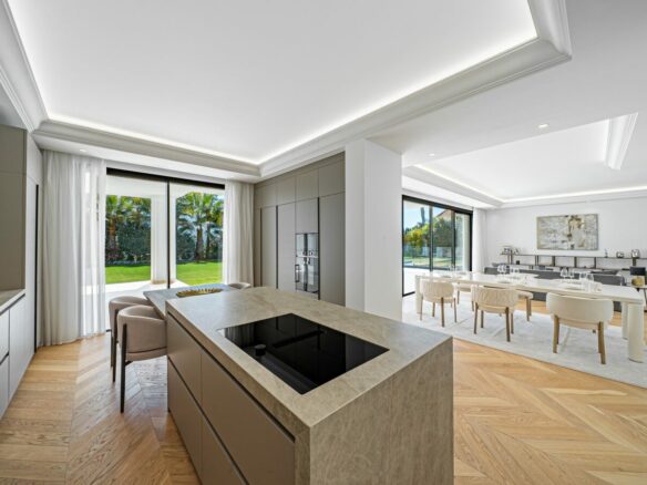 For sale 🏡✨ EXCLUSIVE NEW VILLA near MARBELLA CLUB ✨🏡