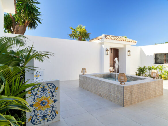 Reserved – Central Villa 🏡 for Sale in San Pedro on 6000m2 Plot – Tennis court