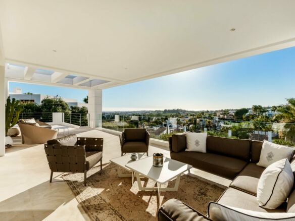 For sale – Modern 7B Villa in Nueva Andalucía, Marbella 🏡🌴 Gated 24H Guard