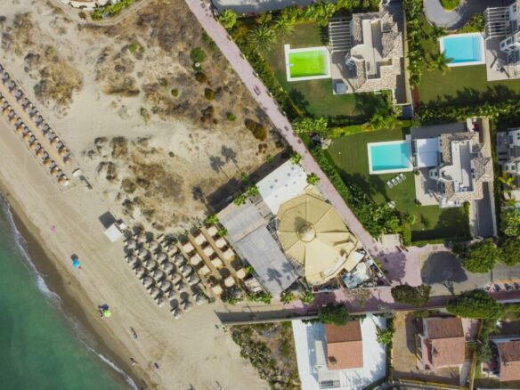 🏡 For Sale: 5B Beachfront Villa  El Rosario 🌊☀️