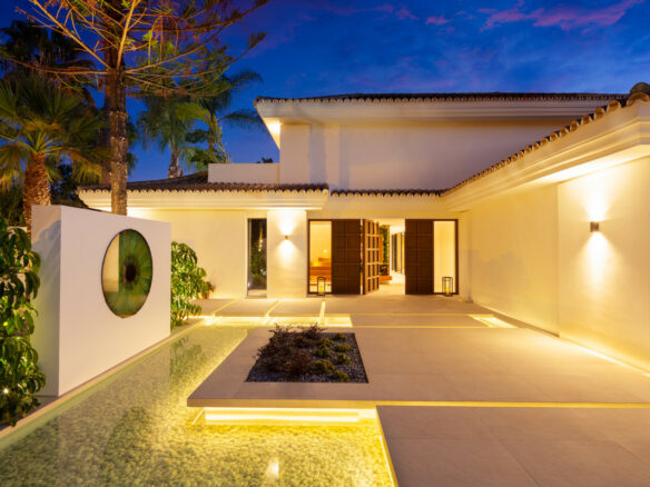 🏡✨ SOLD: Luxury Turnkey Villa in Nueva Andalucía, Marbella ✨🏡