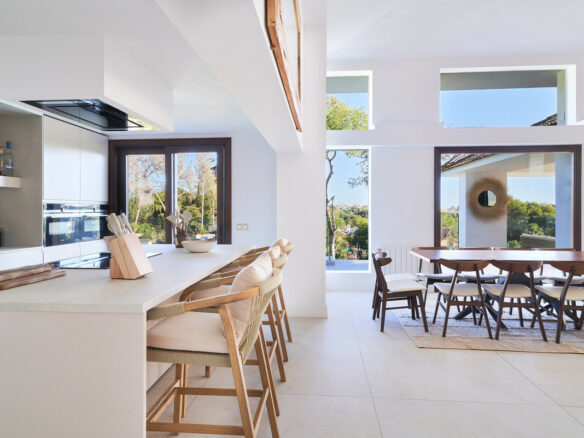 Reserved – Central Villa 🏡 for Sale in San Pedro on 6000m2 Plot – Tennis court