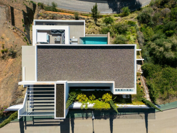 🏡 For Sale: Spectacular Modern Villa in La Quinta, Benahavís 🌅✨ Gated – Sea Views