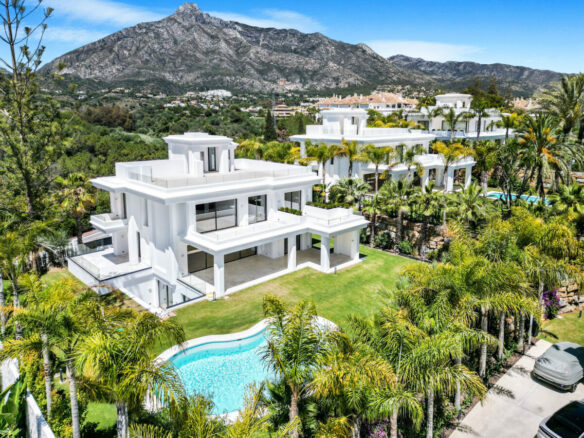 For sale 🏡✨ EXCLUSIVE NEW VILLA near MARBELLA CLUB ✨🏡