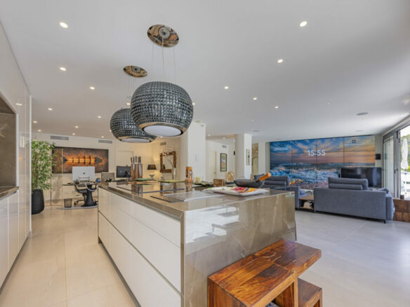 For Sale – Spacious Apt🌟 Las Lomas del Marbella Club 🌟