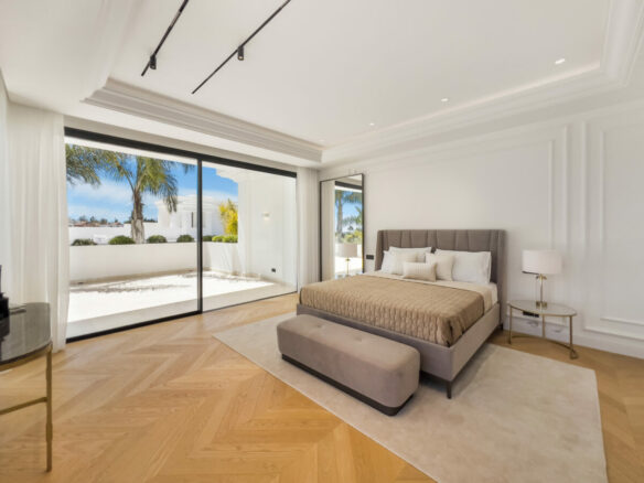 For sale 🏡✨ EXCLUSIVE NEW VILLA near MARBELLA CLUB ✨🏡