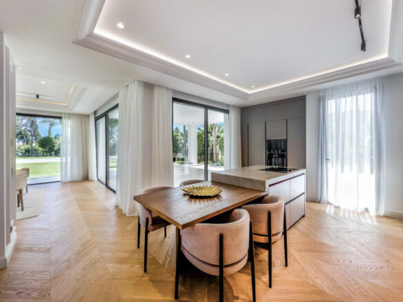 For sale 🏡✨ EXCLUSIVE NEW VILLA near MARBELLA CLUB ✨🏡