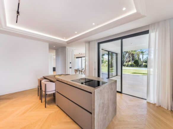 For sale 🏡✨ EXCLUSIVE NEW VILLA near MARBELLA CLUB ✨🏡