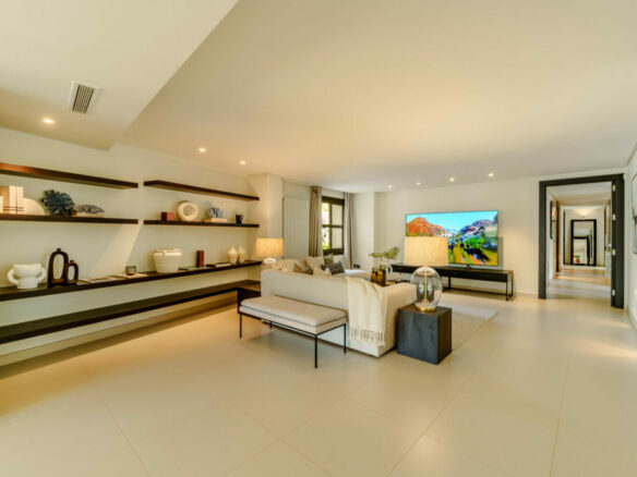 For sale 🏡✨ Luxury Turnkey Villa in La Cerquilla, Marbella 🌴💎